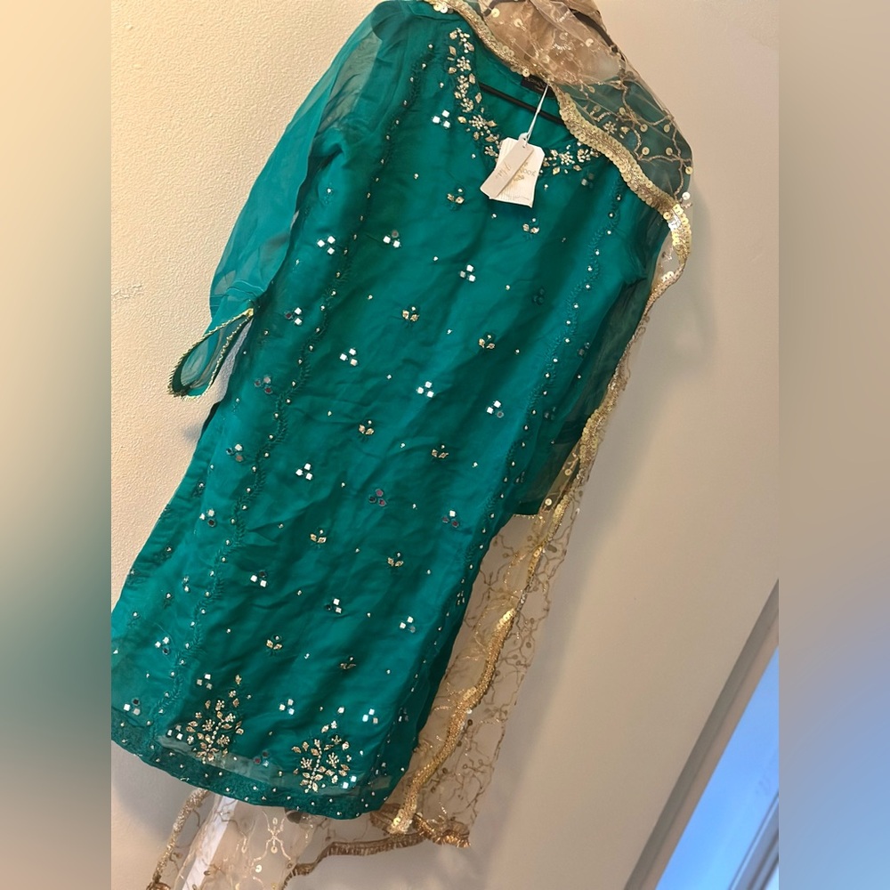 New with tags AGHA NOOR Embroidered Dress with Gold Accents